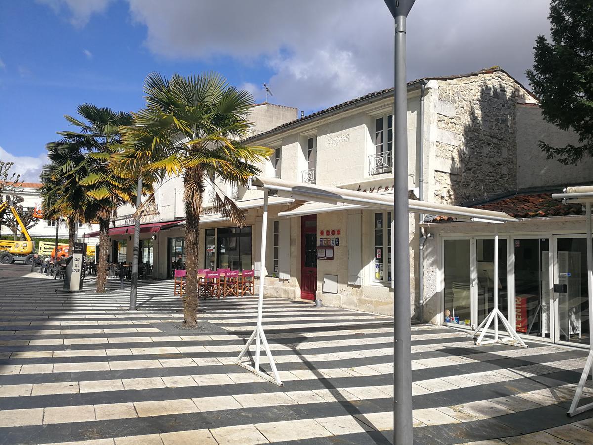 Apartmán La Loge Du Theatre - Saintes Exteriér fotografie